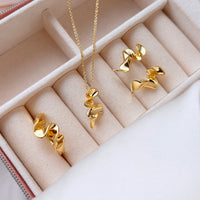 Øreringe i forgyldt sølv