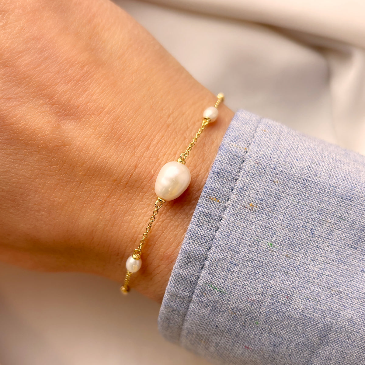 Armbånd i forgyldt sølv