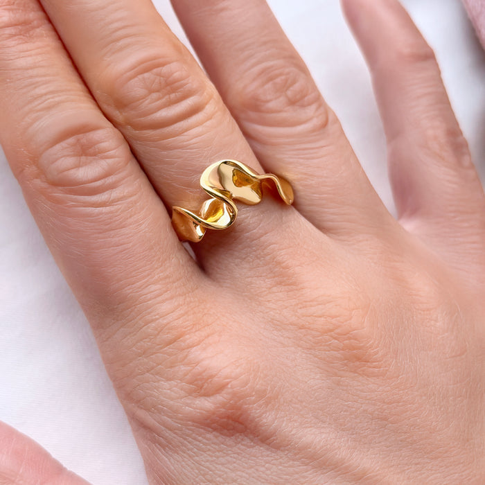 Ring i forgyldt sølv