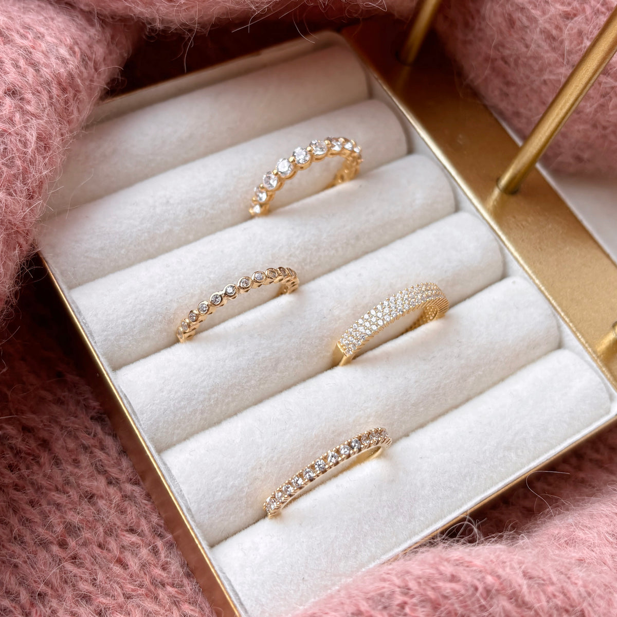 Ring i forgyldt sølv